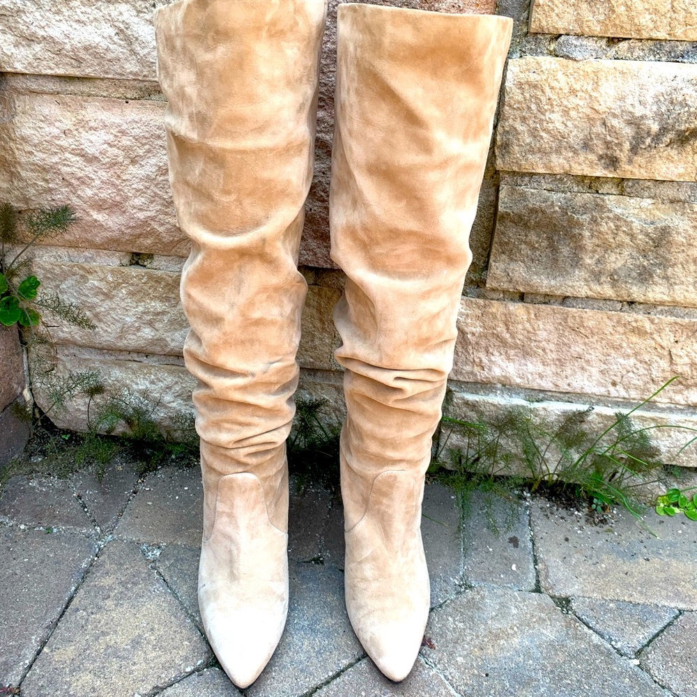 Stuart Weitzman Suede Boots, Sz 8 US